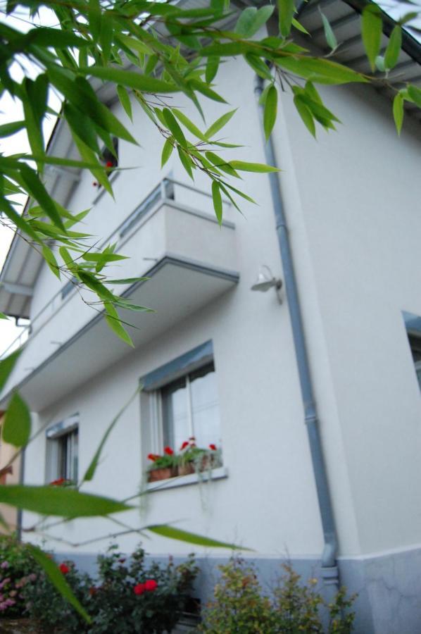 A l'Orée du Parc Bed and Breakfast Besanzón Exterior foto